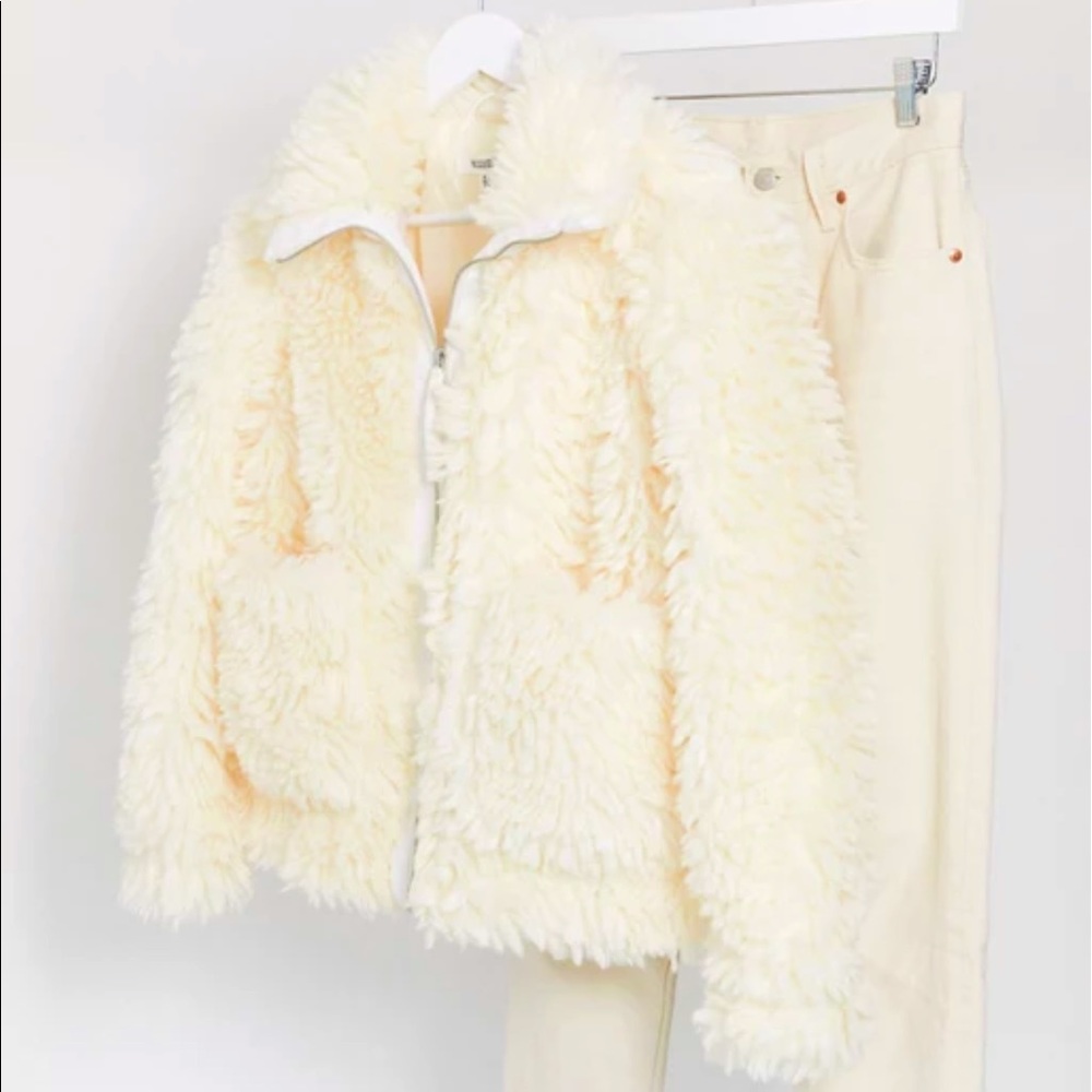 Fur borg jacket in white/cream